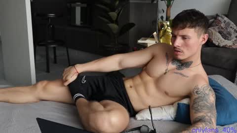 Snapshot of thorclarck_ chatting on February 2025 06:32:02 PM Sebastian online show from February 2025 06:32:02 PM