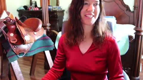 Snapshot of thornbury_rose chatting on March 2026 06:46:02 PM ThornburyRose online show from March 2026 06:46:02 PM