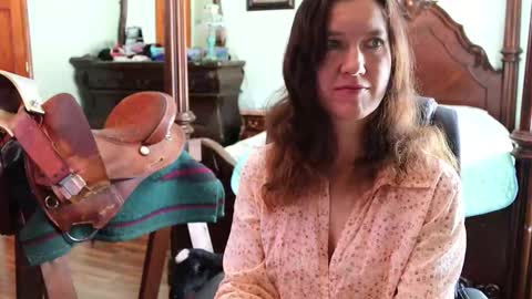 Snapshot of thornbury_rose chatting on March 2026 06:56:02 PM ThornburyRose online show from March 2026 06:56:02 PM