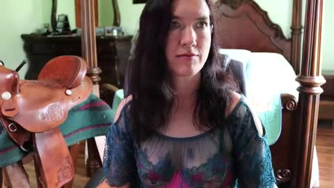 ThornburyRose online show from April 2026 05:52:02 PM