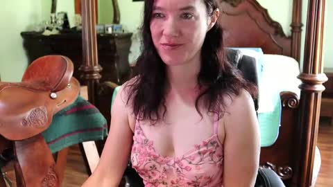 ThornburyRose online show from May 2026 04:37:01 PM