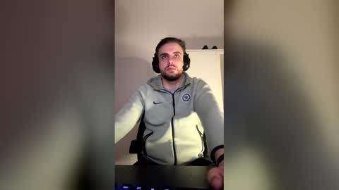 thorodinson03 online show from February 2026 06:04:02 PM