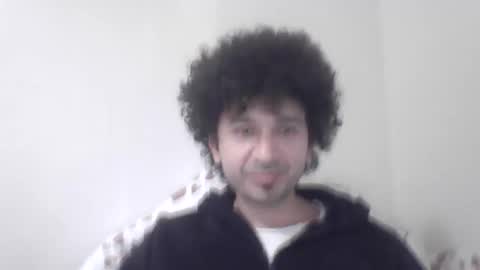 three legs24cm online show from February 2026 12:14:02 AM