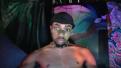 threefreaknyc online show from January 2025 07:13:02 AM