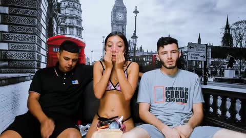 Snapshot of threesome_sexy chatting on January 2025 10:07:02 AM BRITHANY BRYAN ALEX online show from January 2025 10:07:02 AM