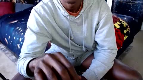 Snapshot of throatchakra chatting on October 2025 08:48:01 PM Opulent Kingdom online show from October 2025 08:48:01 PM