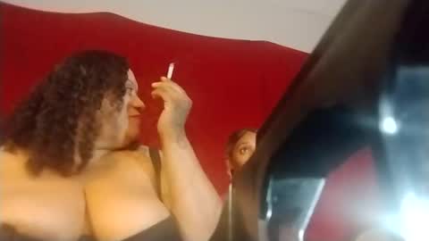 Snapshot of throatgoathunnybunz chatting on October 2025 12:25:02 PM ThroatGoatHunnyBunz online show from October 2025 12:25:02 PM