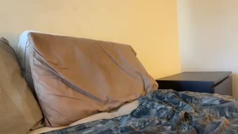 austin xzandros online show from April 2026 03:01:01 PM