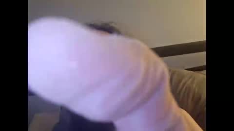 Snapshot of throbster513 chatting on November 2025 03:00:01 PM throbster513 online show from November 2025 03:00:01 PM