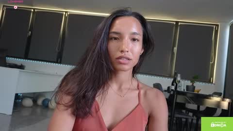 tia_j online show from May 2026 05:07:02 PM