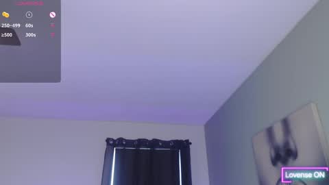 Tia Bella online show from May 2026 08:37:01 PM