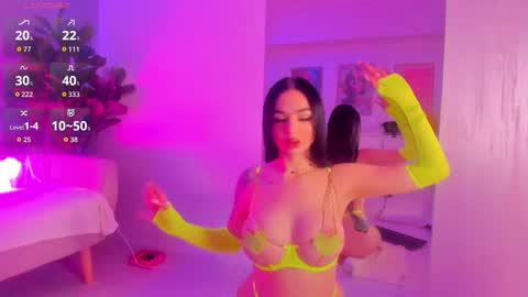 tiabelle online show from November 2025 06:17:01 PM