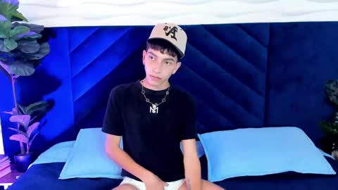 Snapshot of tiam_muller chatting on October 2025 03:40:02 AM Tiam Muller online show from October 2025 03:40:02 AM