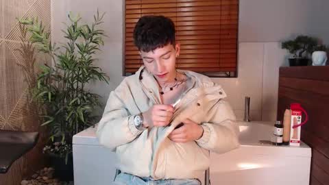 Tiam Muller online show from January 2026 03:34:01 AM