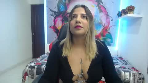 tiana_breeze online show from September 2025 01:49:01 AM