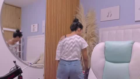 Tiana online show from September 2025 12:10:01 PM