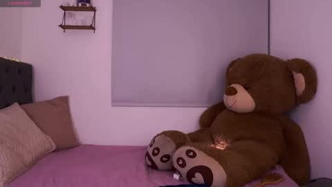 Snapshot of tiana_sanders chatting on March 2026 01:44:01 AM TATIANA online show from March 2026 01:44:01 AM