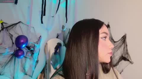 Snapshot of tianale chatting on October 2025 11:16:02 PM Tiana Le online show from October 2025 11:16:02 PM