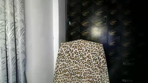 arianna tiara online show from December 2025 10:09:01 AM