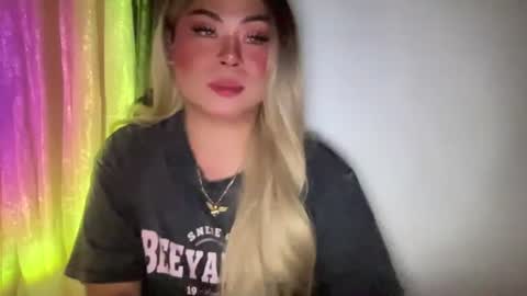 arianna tiara online show from January 2026 05:27:02 PM