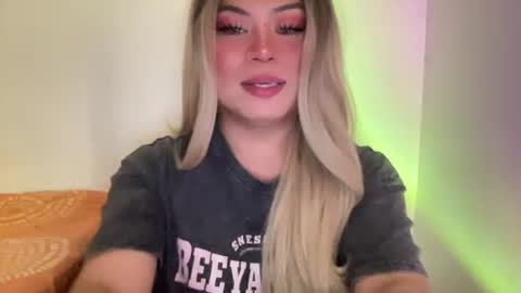 arianna tiara online show from January 2026 06:06:02 AM