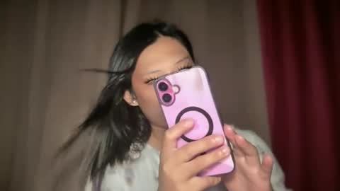 arianna tiara online show from February 2026 11:48:01 AM