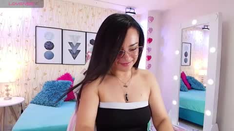 Tiara  online show from January 2025 07:41:02 PM