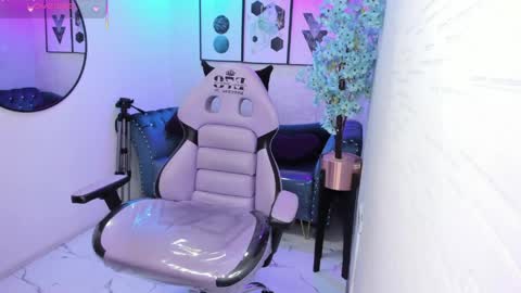 Tiara  online show from June 2026 06:52:02 AM