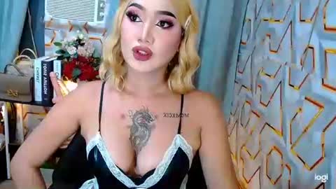 tiarrafoxs online show from March 2026 08:18:02 AM