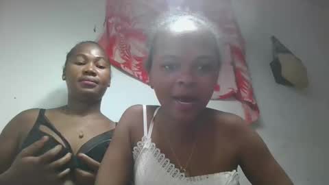 Snapshot of tibavy chatting on November 2025 07:14:01 PM tibavy online show from November 2025 07:14:01 PM