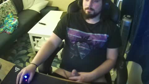 Snapshot of ticktockmyrock chatting on January 2025 10:41:02 PM ticktockmyrock online show from January 2025 10:41:02 PM