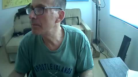 JustMe online show from June 2026 09:39:01 PM