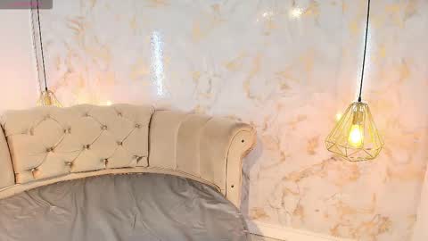 Tifani brown online show from February 2026 12:13:02 PM