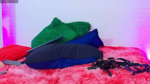Snapshot of tifanny_nails chatting on April 2026 01:12:01 PM Tifanny Nails online show from April 2026 01:12:01 PM