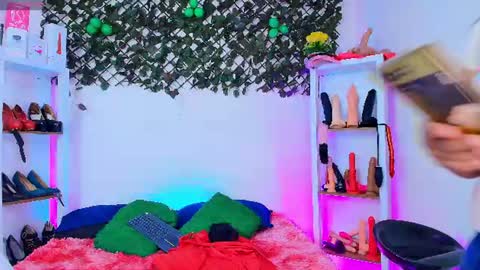 Tifanny Nails  online show from June 2026 01:20:02 PM
