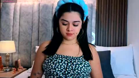 Snapshot of tifany__ross chatting on February 2026 10:49:01 AM Tiff3 online show from February 2026 10:49:01 AM