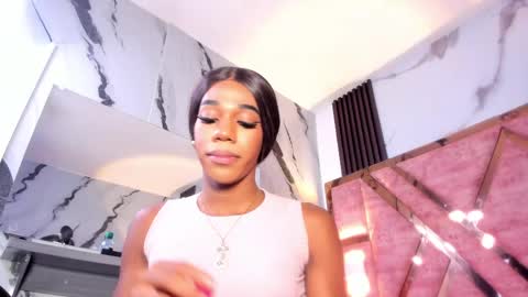Tifanny online show from May 2026 06:49:02 PM