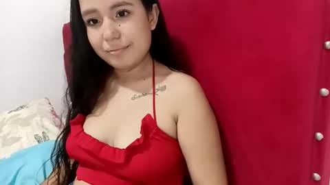 Snapshot of tifany_peres chatting on May 2026 10:04:02 PM tifany_peres online show from May 2026 10:04:02 PM