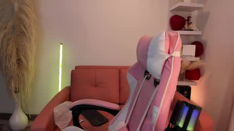 Snapshot of tifanyrose1 chatting on March 2026 04:03:02 AM Tiffany online show from March 2026 04:03:02 AM