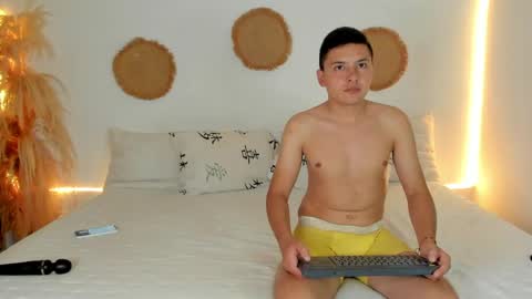 tifanyrossii online show from May 2026 01:22:01 AM