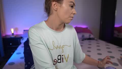 Tiffany online show from September 2025 08:14:01 PM