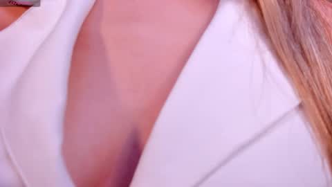 Tiffanny Sins online show from May 2026 04:19:01 AM