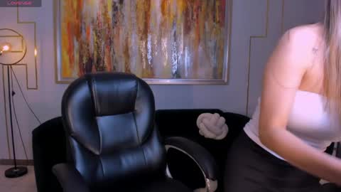 Tiffanny Sins online show from May 2026 03:45:01 AM