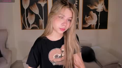 Tiffanny Sins online show from May 2026 05:43:01 PM