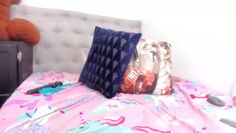 Snapshot of tiffany_hot19_ chatting on February 2025 07:50:02 PM tiffany online show from February 2025 07:50:02 PM