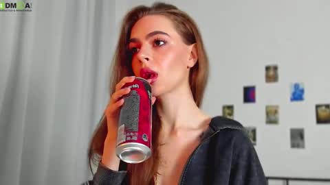 tiffany online show from September 2025 10:35:02 PM