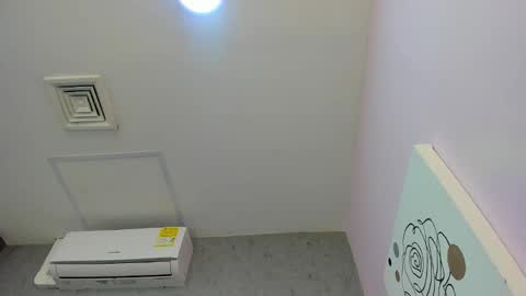 tiffany_mendez online show from December 2025 12:02:02 PM