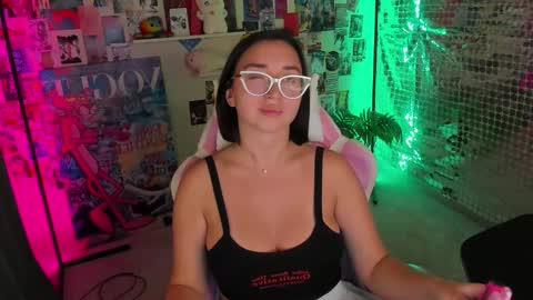 tiffany_robinson online show from February 2026 12:32:02 PM