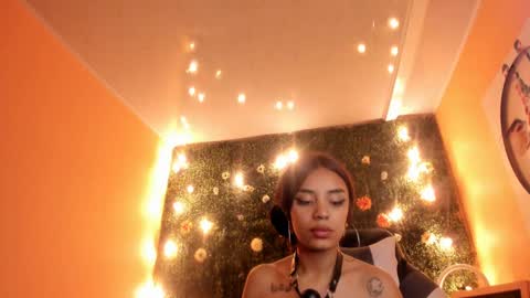 Snapshot of tiffany_sander chatting on December 2024 05:13:01 AM tiffany_sander online show from December 2024 05:13:01 AM