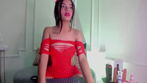 Snapshot of tiffany_sander chatting on December 2024 03:37:01 AM tiffany_sander online show from December 2024 03:37:01 AM